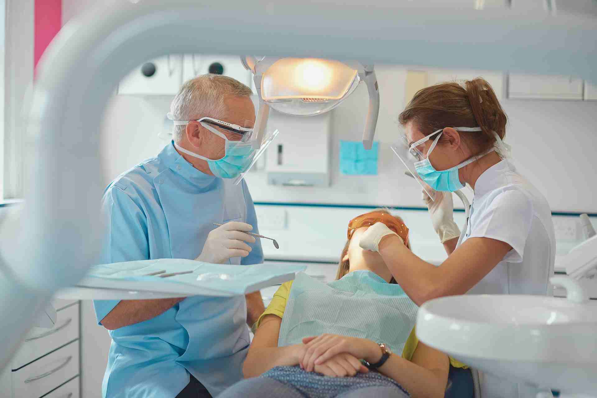 Dentist in Chatsworth, CA